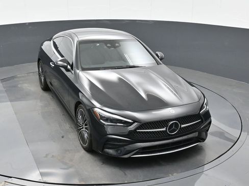 Used 2024 Mercedes-Benz CLE 300 4MATIC Coupe image 32