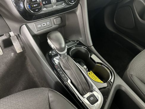 Used 2023 Buick Encore GX Select image 18