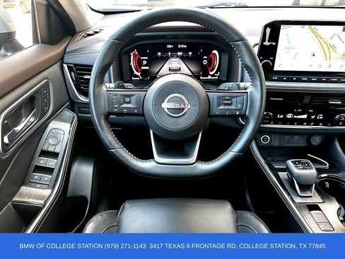 Used 2022 Nissan Rogue Platinum w/ Head-Up Display Package FWD image 22