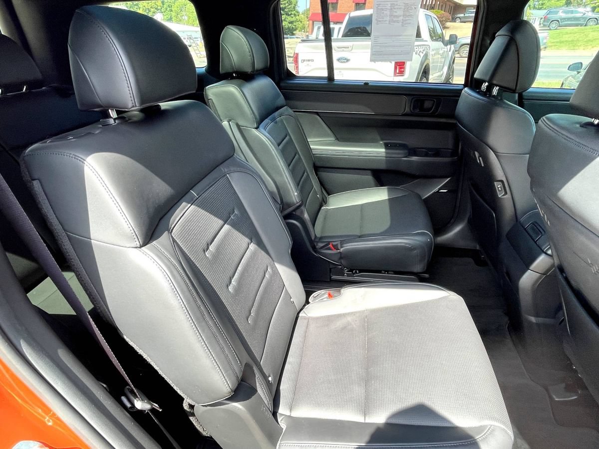 Used 2024 Hyundai Santa Fe Calligraphy FWD image 13