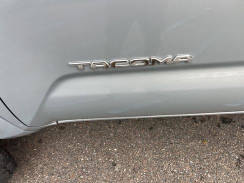 Used 2019 Toyota Tacoma SR5 image 3