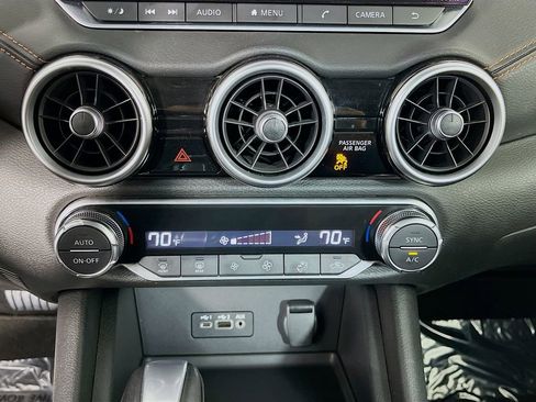 Used 2023 Nissan Sentra SR w/ Electronics Package image 21