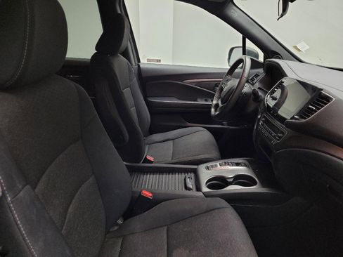 Used 2021 Honda Passport Sport image 21
