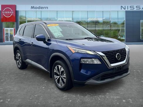 Used 2021 Nissan Rogue SV FWD image 3