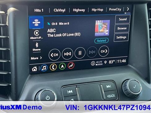 Used 2023 GMC Acadia SLE w/ Driver Convenience Package FWD image 42