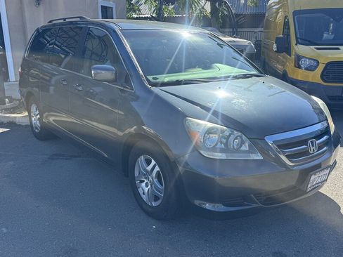 Used 2005 Honda Odyssey EX image 2