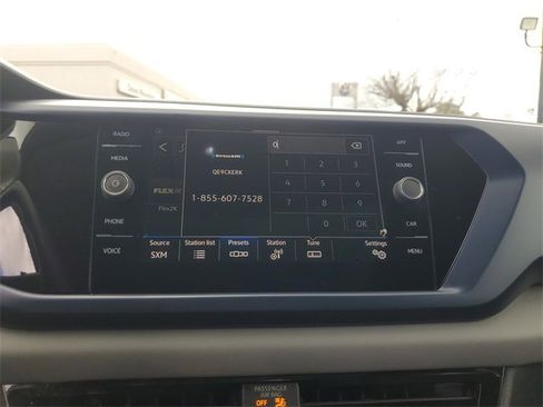 Certified 2023 Volkswagen Taos SE image 20