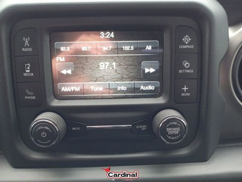 Used 2018 Jeep Wrangler Unlimited Sport image 27