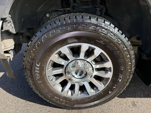 Used 2022 Ford F350 Lariat w/ FX4 Off-Road Package image 14