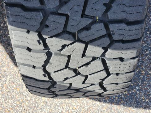 Used 2024 Jeep Gladiator Mojave w/ Safety Group image 11