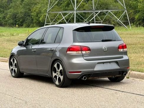 Used 2011 Volkswagen Golf 4-Door FWD image 11