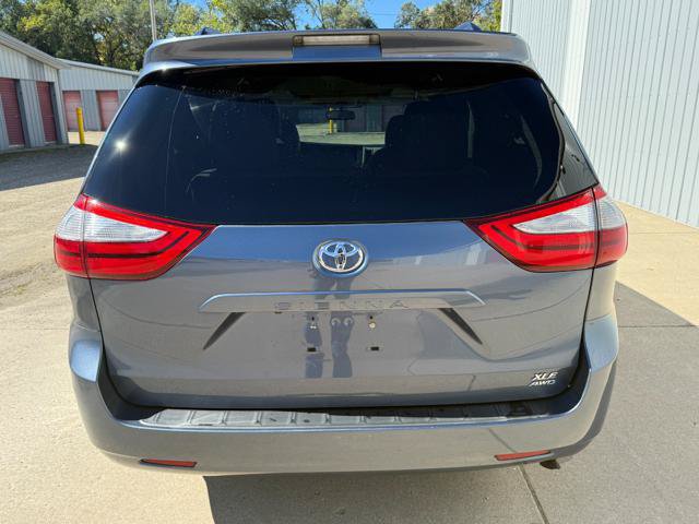Used 2015 Toyota Sienna XLE AWD/4WD image 10