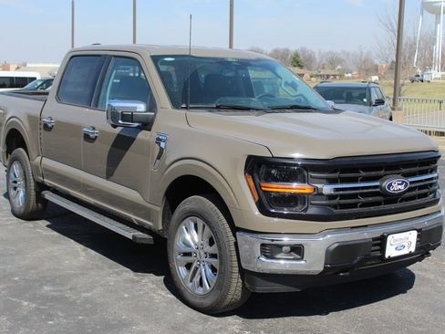 New 2026 Ford F150 XLT w/ Equipment Group 302A MID AWD/4WD image 12