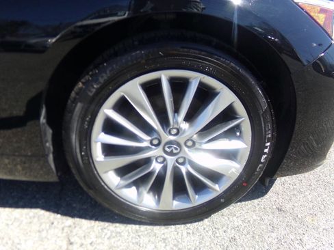 Used 2018 INFINITI Q50 Luxe w/ Essential Package (3.0T Luxe) image 20