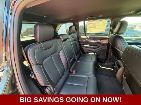 New 2026 Jeep Grand Cherokee Limited AWD/4WD image 40