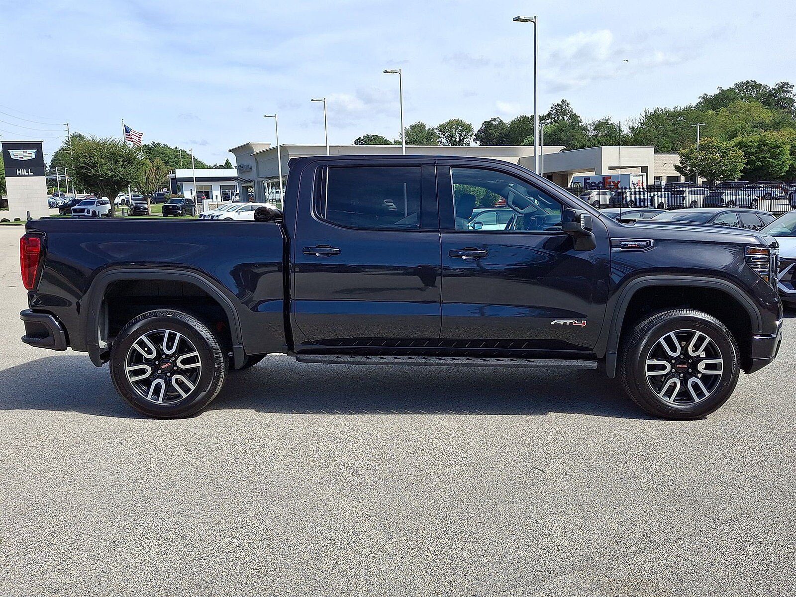 Used 2023 GMC Sierra 1500 AT4 w/ AT4 Premium Package AWD/4WD image 26