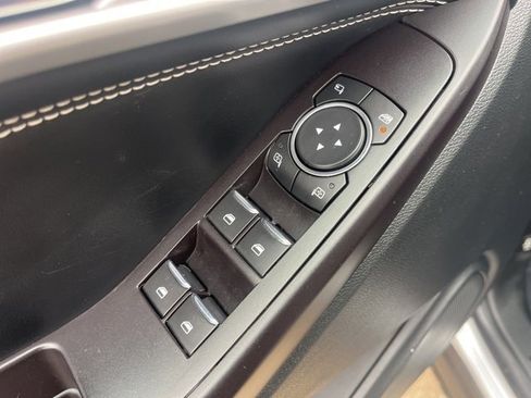 Used 2020 Ford Explorer ST image 11