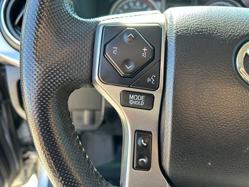 Used 2021 Toyota Tacoma SR5 w/ SR5 Appearance Package (SM) RWD image 11