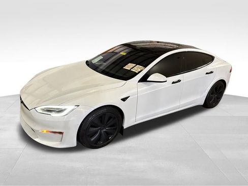 Used 2021 Tesla Model S Plaid image 8