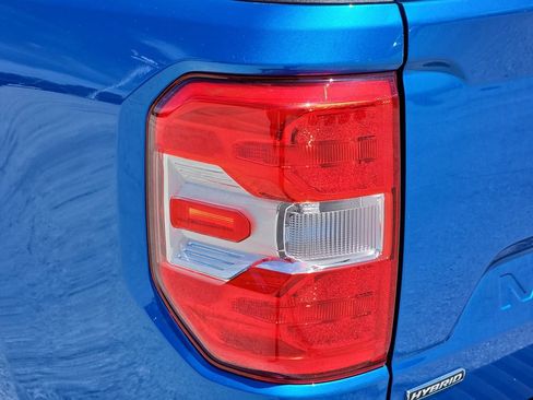 Used 2022 Ford Maverick Lariat w/ Lariat Luxury Package FWD image 38