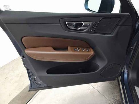 Certified 2023 Volvo XC60 B5 Plus w/ Climate Package image 14