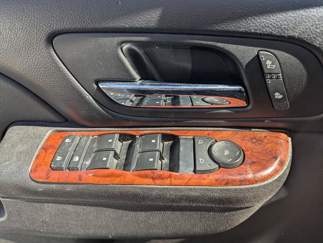 Used 2013 GMC Yukon XL SLT AWD/4WD image 10
