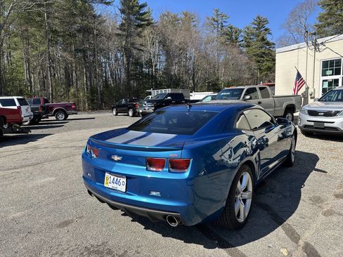 Used 2010 Chevrolet Camaro SS w/ RS Package RWD image 3