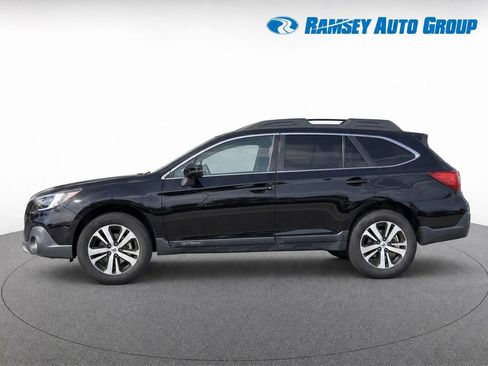 Used 2018 Subaru Outback 3.6R Limited AWD/4WD image 6