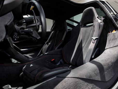 Used 2025 McLaren 750S RWD image 53