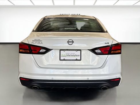 Used 2020 Nissan Altima 2.5 SR w/ Premium Package image 5