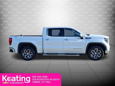Used 2023 GMC Sierra 1500 SLT AWD/4WD image 4