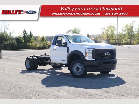 New 2026 Ford F550 4x4 Regular Cab Super Duty image 1