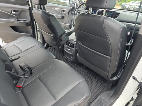 Used 2021 Honda Pilot Special Edition image 11