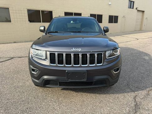 Used 2015 Jeep Grand Cherokee Laredo w/ Quick Order Package 23E AWD/4WD image 2