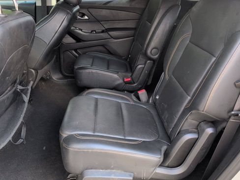 Used 2018 Chevrolet Traverse LT FWD image 32