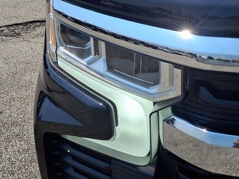 Certified 2023 Chevrolet Silverado 1500 LT AWD/4WD image 11
