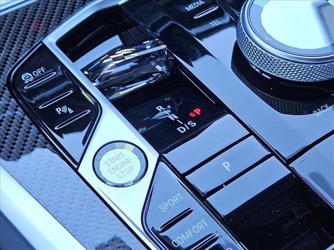 New 2026 BMW X6 M60i image 14