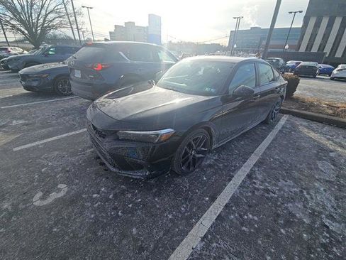Used 2023 Honda Civic Sport image 3
