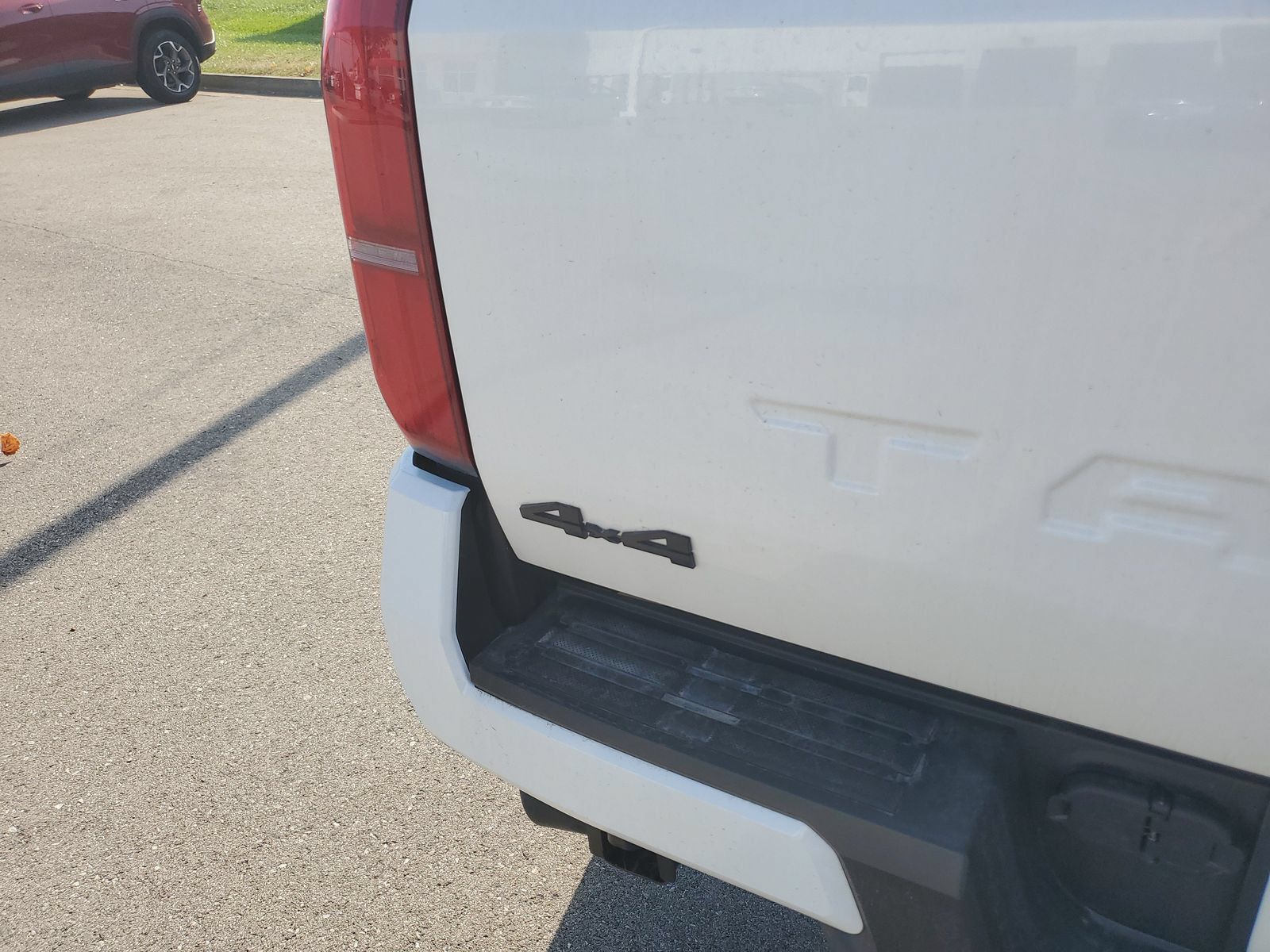 Used 2026 Toyota Tacoma TRD Off-Road AWD/4WD image 7