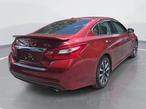 Used 2016 Nissan Altima 2.5 SL w/ 2.5 Technology w/LED Package FWD image 4