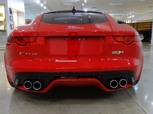Used 2016 Jaguar F-TYPE R AWD/4WD image 12