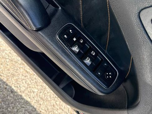 Used 2017 Dodge Charger R/T RWD image 12