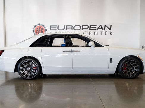 Used 2022 Rolls-Royce Ghost Black Badge image 32