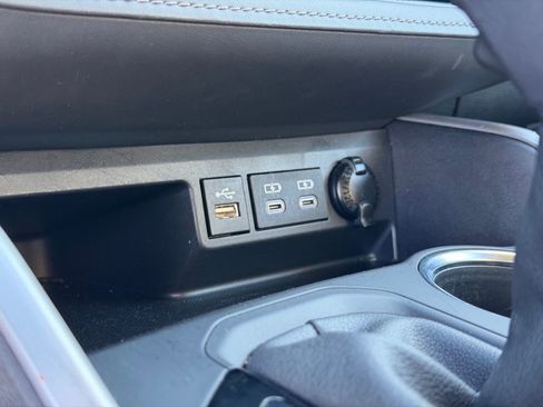 Used 2024 Toyota Highlander XLE image 38