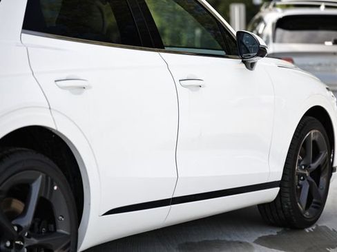 New 2026 Genesis GV70 3.5T Sport Prestige image 8