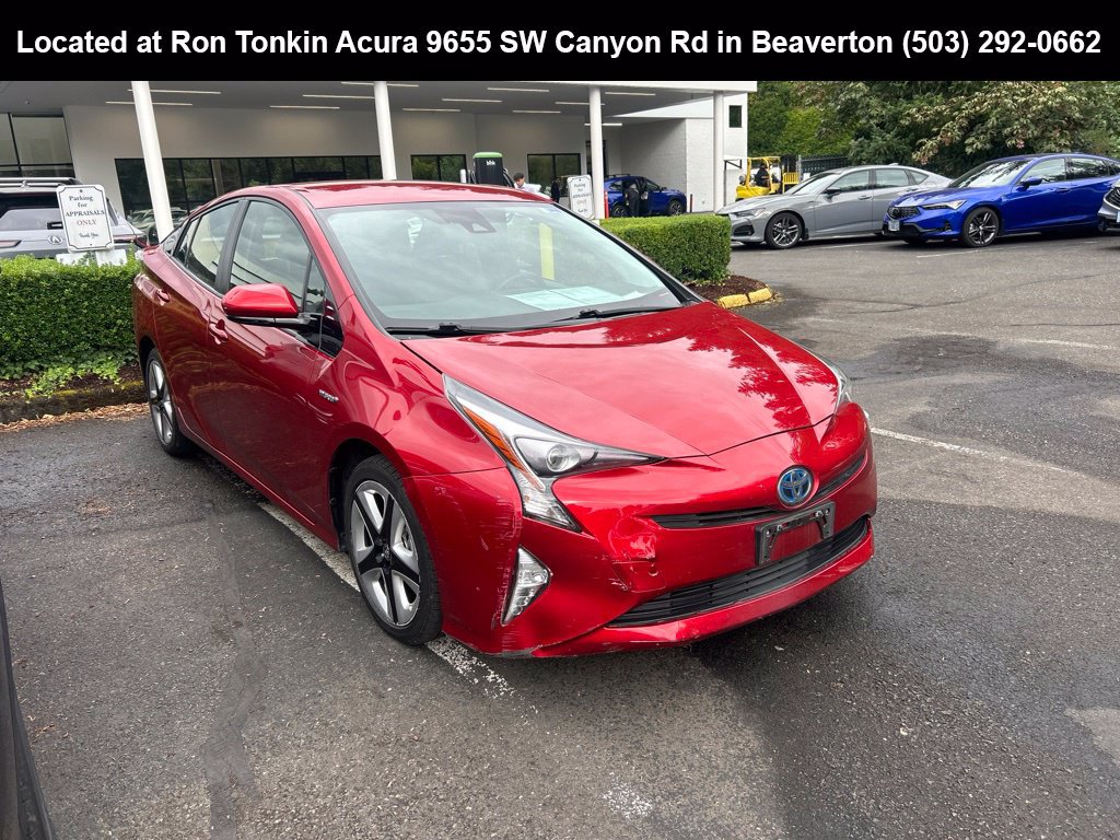 Used 2017 Toyota Prius Three Touring FWD image 1