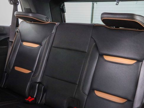 Used 2024 GMC Yukon AT4 w/ AT4 Premium Plus Package AWD/4WD image 29