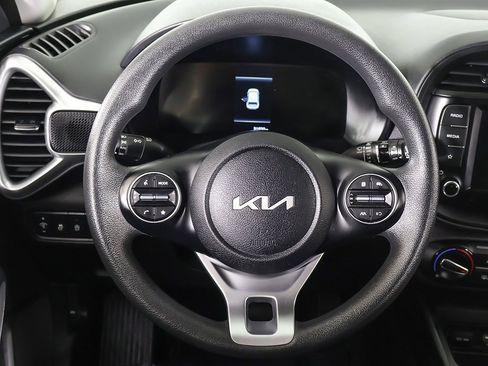 Used 2023 Kia Soul LX image 34