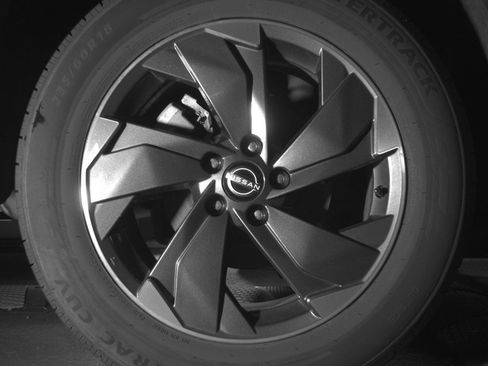 Used 2025 Nissan Rogue SV image 15