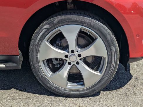 Used 2016 Mercedes-Benz GLE 350 4MATIC w/ Premium Package image 12